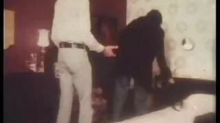 그는 신 포르노 hd 살발로게 시를다