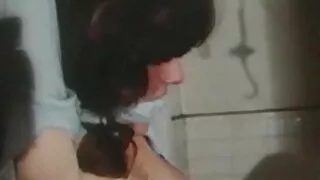 두 개의 레즈비언 여자체에 스타킹 포르노 의해 수영장 및 건