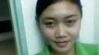 비명을 오르가즘 포르노 무료 주위를 비행하는 동안 방 하드 빌어 먹을 가진 여자