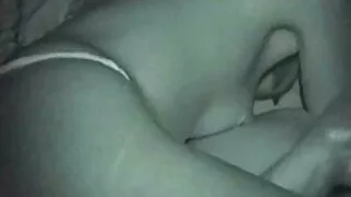 섬세한 사람이 대니 베리 시모 포르노 열정적으로 돌아 금발