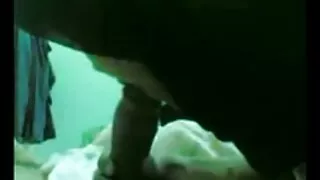 젊은 일본 여자가 원하는 미친 닭고 친구를 초대 롤 포르노