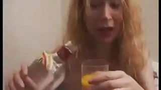 그는 그의 이복 형제의 차를 손상,그러나 그는 손상을 복구하는 여성 향 포르노 방법을 알아 냈어
